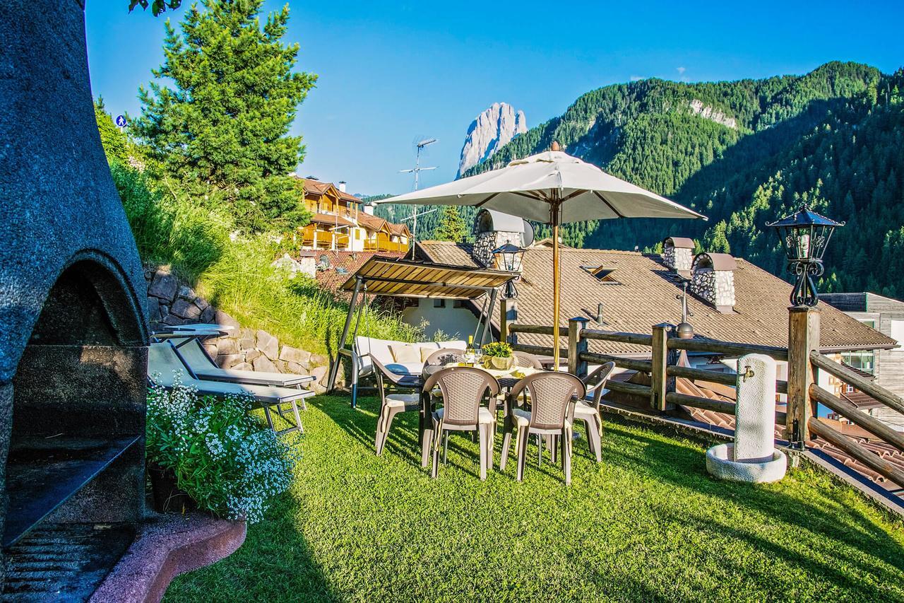 Cesa Sara Apartamento Ortisei Exterior foto